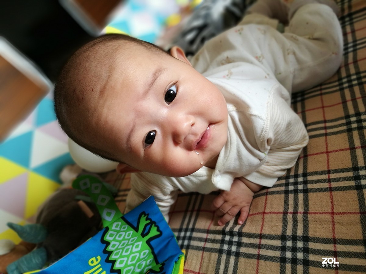 【2020】124---小孙女成长记31【很小的时候】