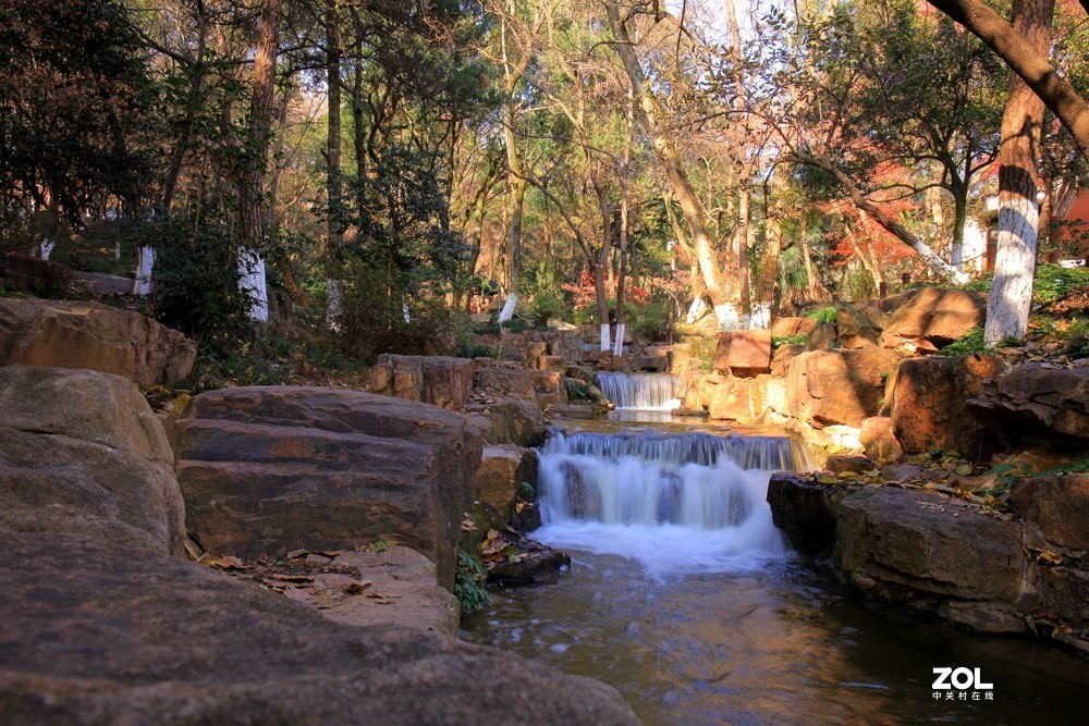 苏州常熟虞山公园的秋色