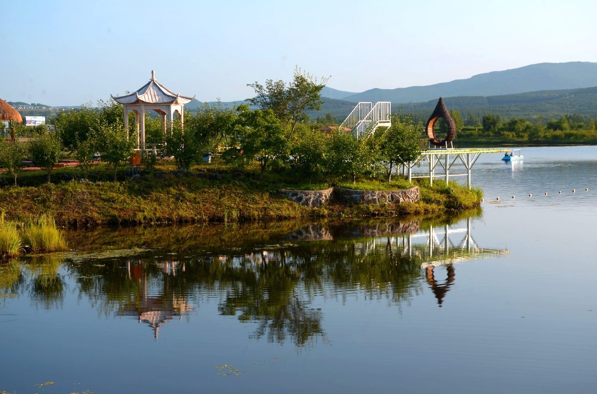 镜泊湖日月潭小湿地景观4