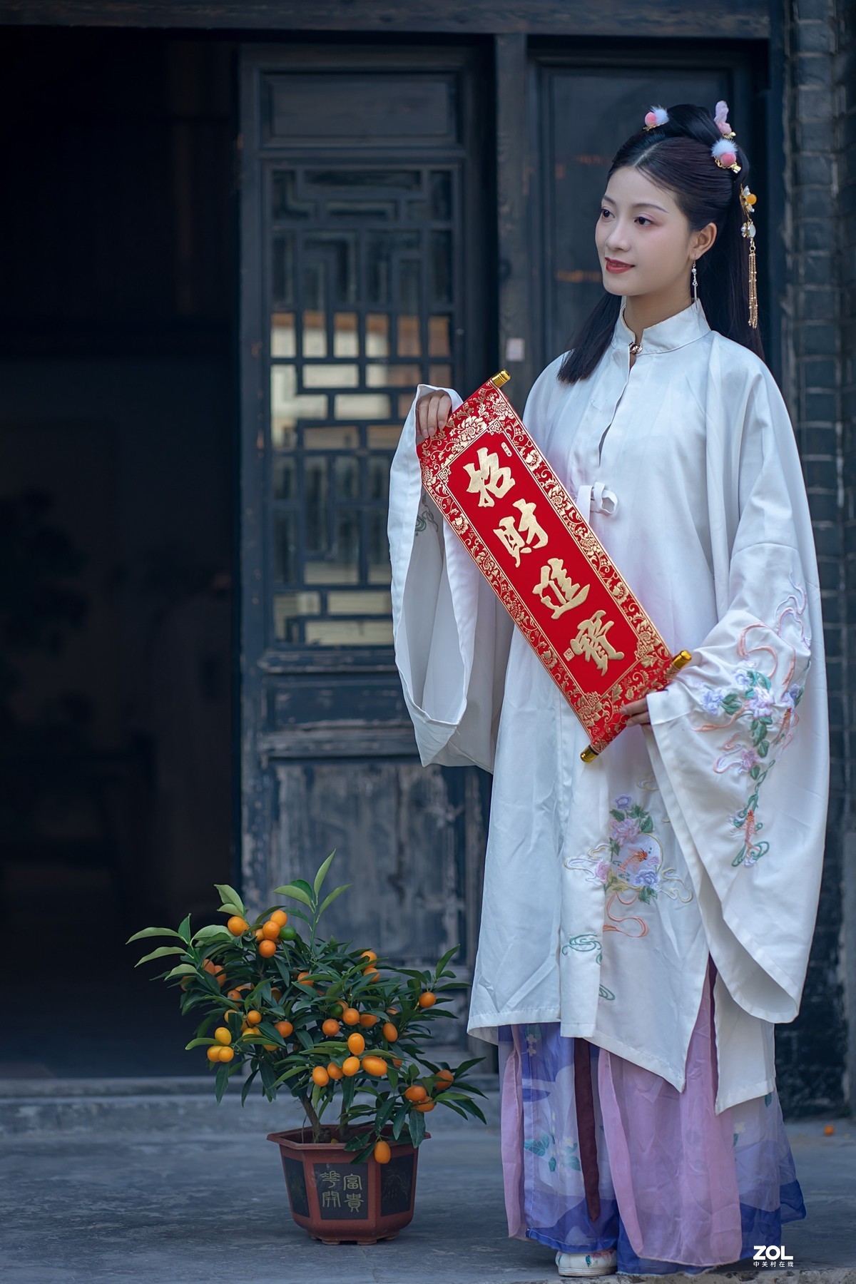 《一组人像》恭喜发财