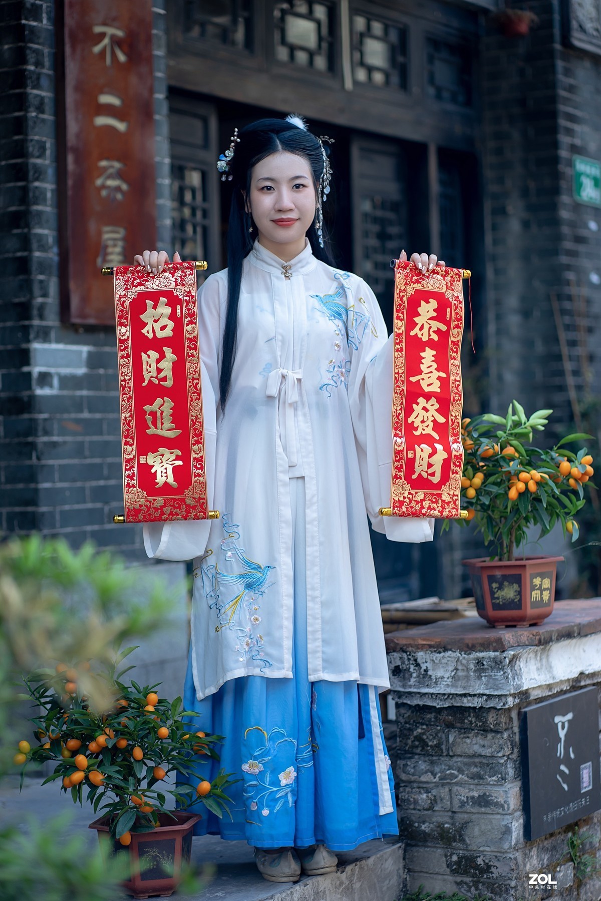 《一组人像》恭喜发财