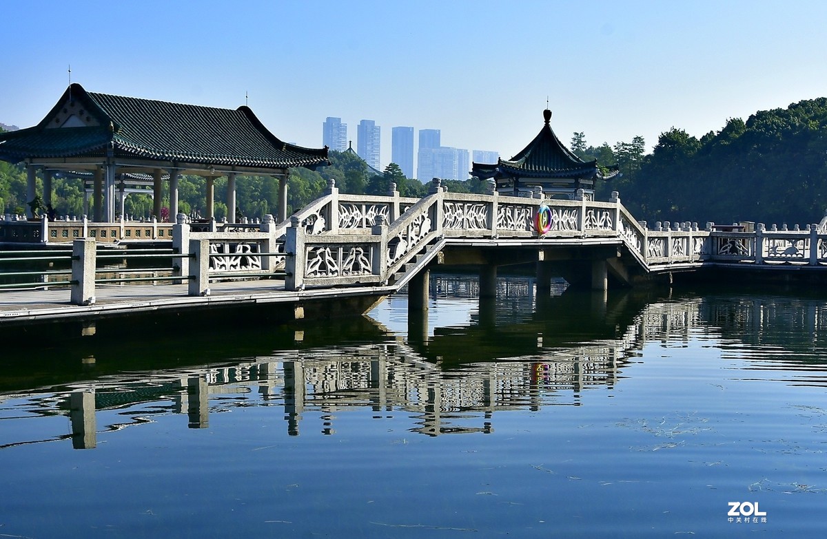 东湖听涛声的地方