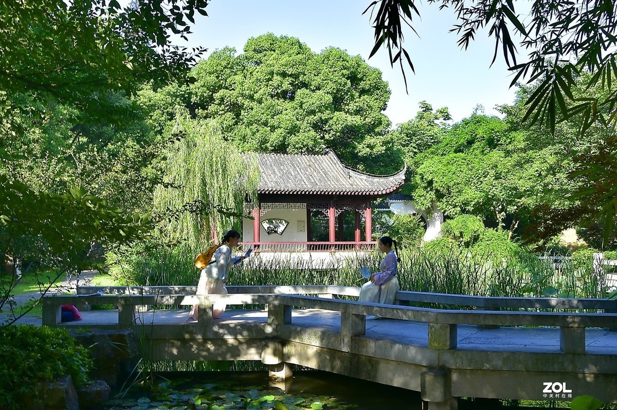 东湖听涛声的地方