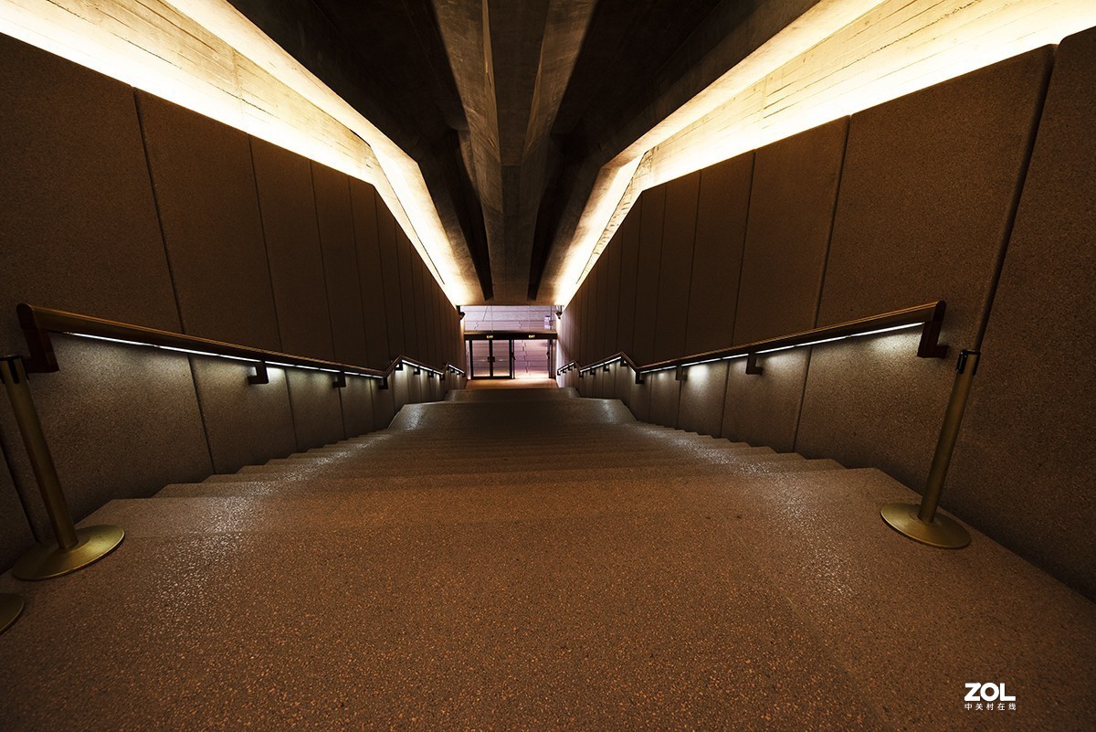 走进悉尼歌剧院