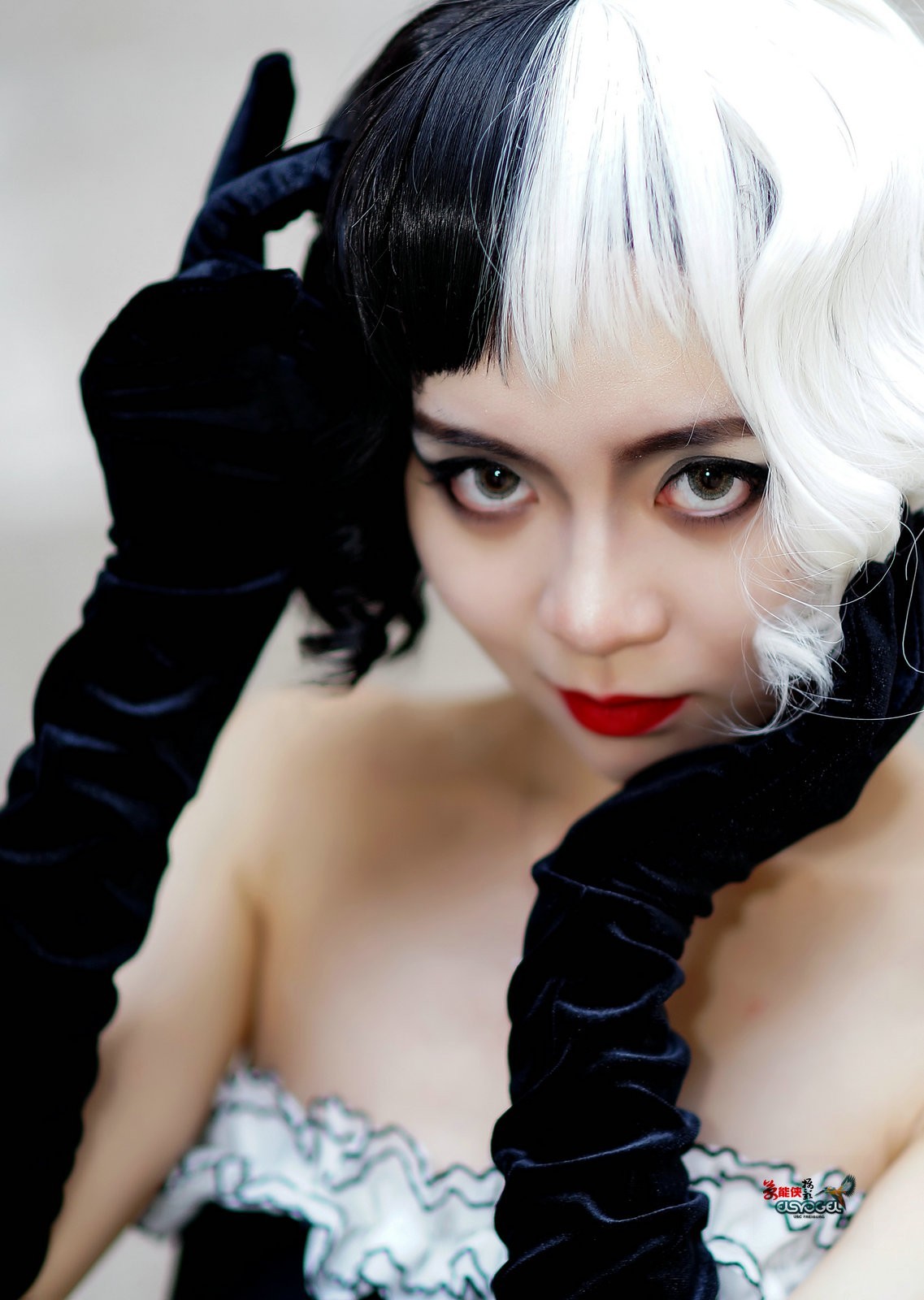 黑白发魔女心乐