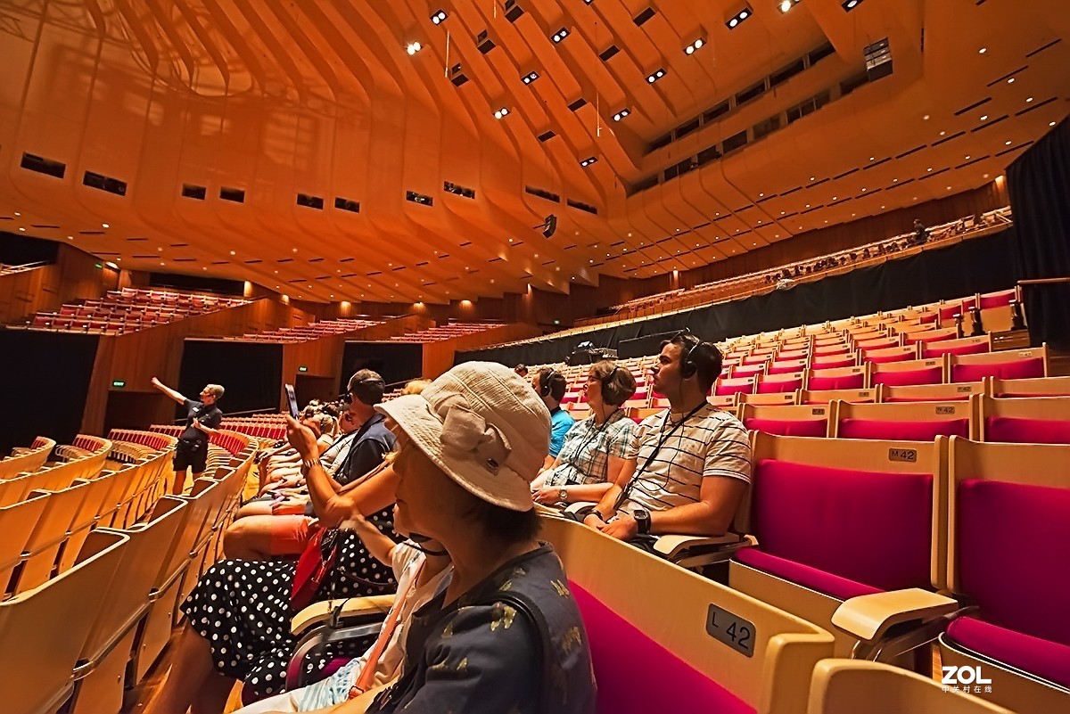 走进悉尼歌剧院