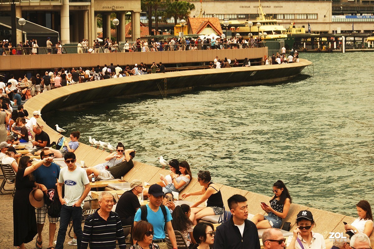 走进悉尼歌剧院