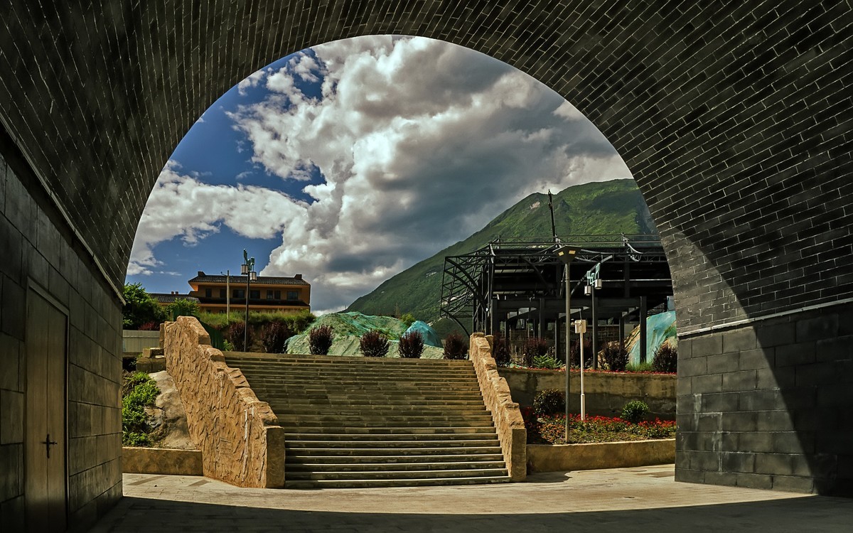 茂县叠溪蚕陵重镇