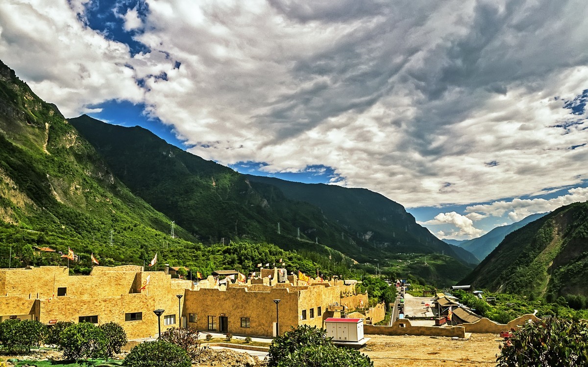 茂县叠溪蚕陵重镇