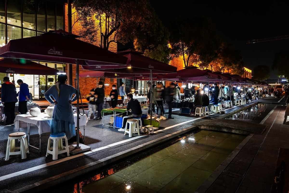 景德镇陶瓷夜市