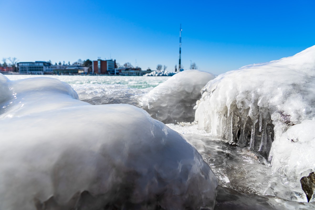 巴拉顿湖-冰的景色