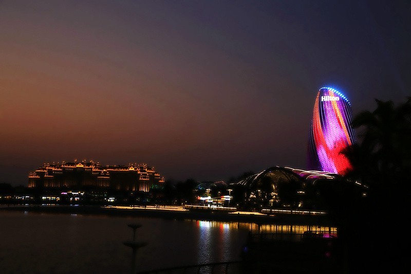 263【寿星老海南游摄日记】21.02.22海花島希尔顿大饭店之夜！