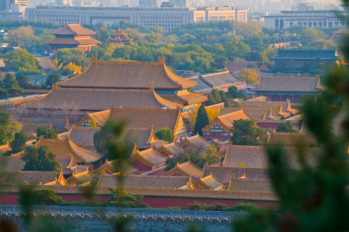 【登景山，赏京城秋色】