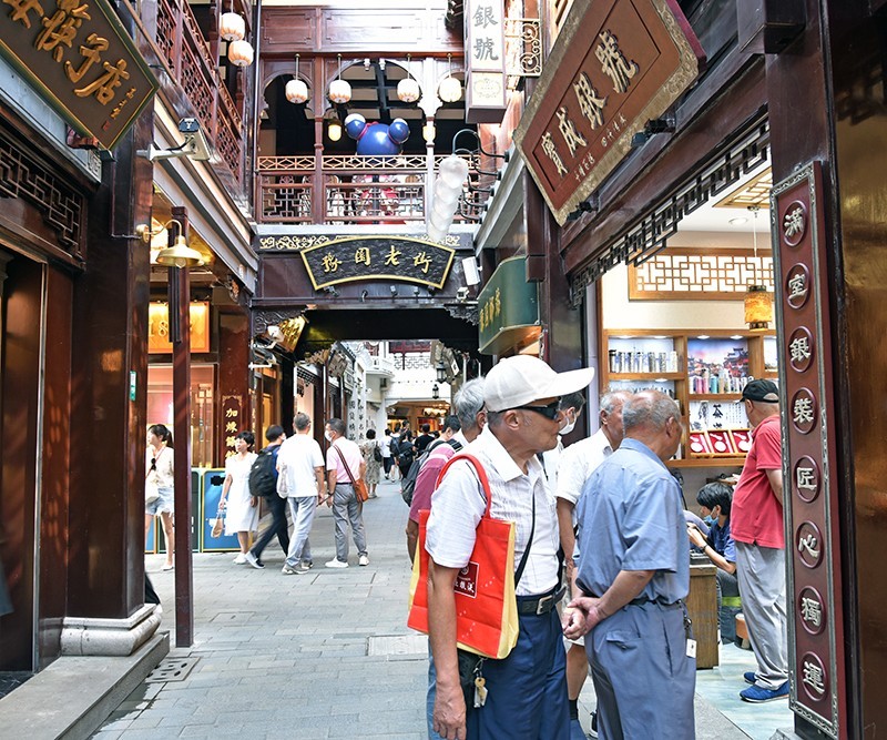 2021，9，18-上海城皇廟隨拍-（一）