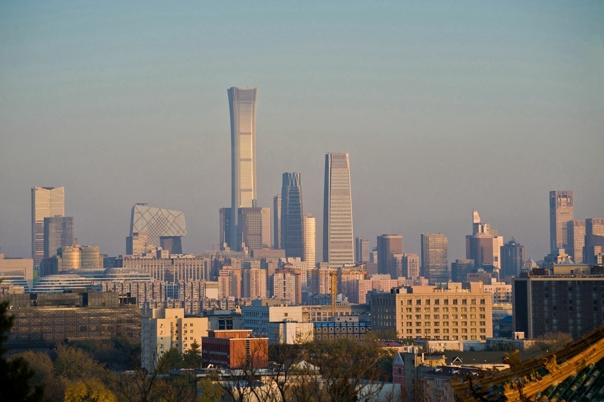 【登景山，赏京城秋色】