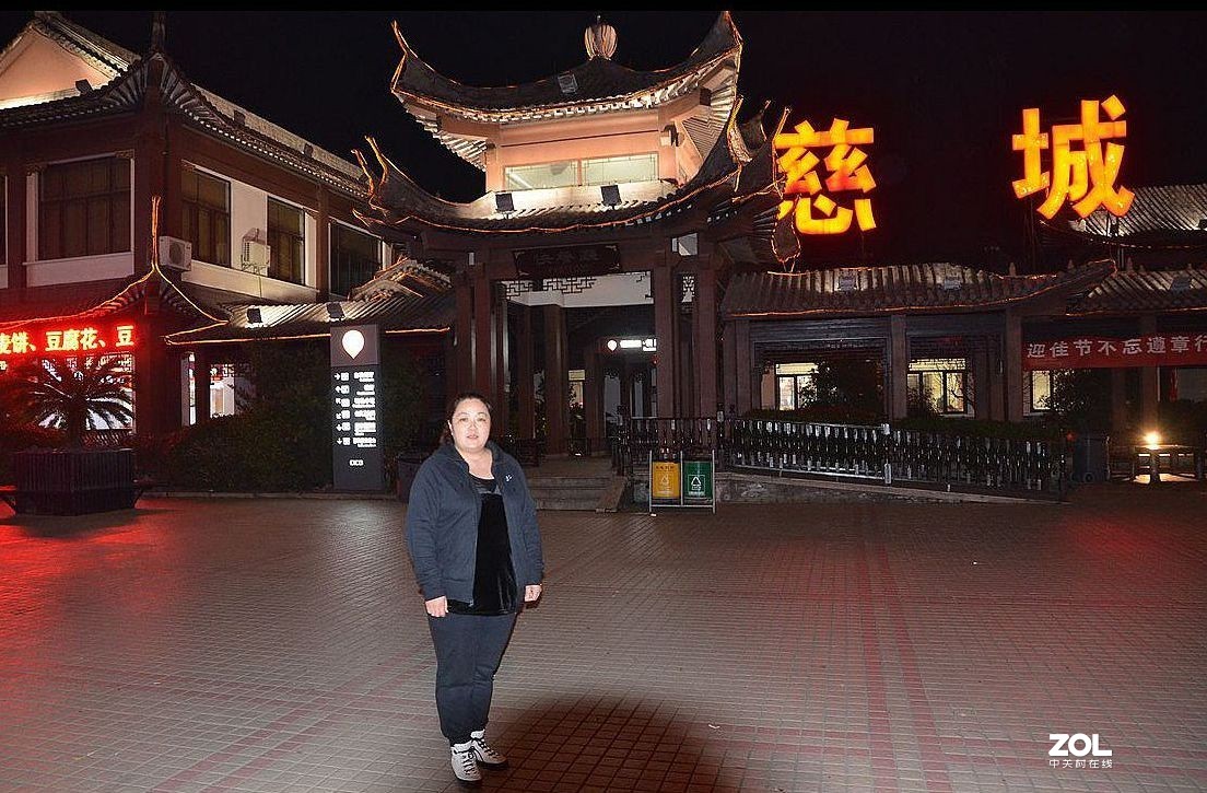 慈城服务区夜拍