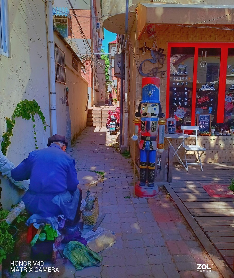 瞎折腾《手机镜头怎么玩？》玩不起单反镜头玩手机镜头看看下边的图是怎么回事？