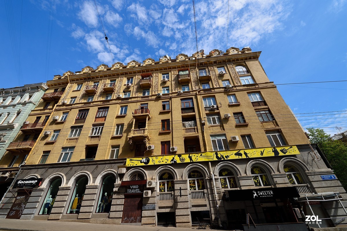 乌克兰小城风光（贰佰伍拾貮）2021复活节无人街头