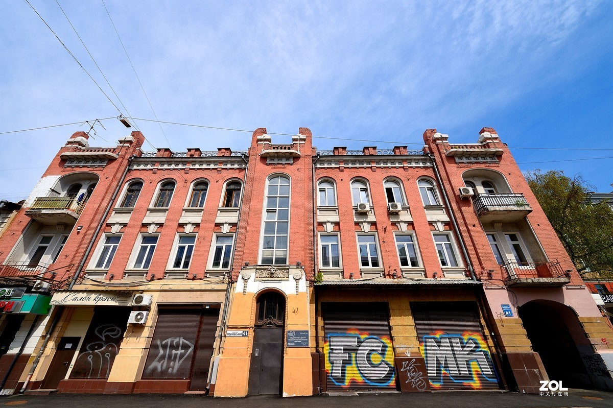 乌克兰小城风光（贰佰伍拾貮）2021复活节无人街头