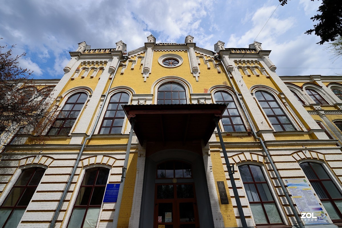 乌克兰小城风光（贰佰伍拾貮）2021复活节无人街头