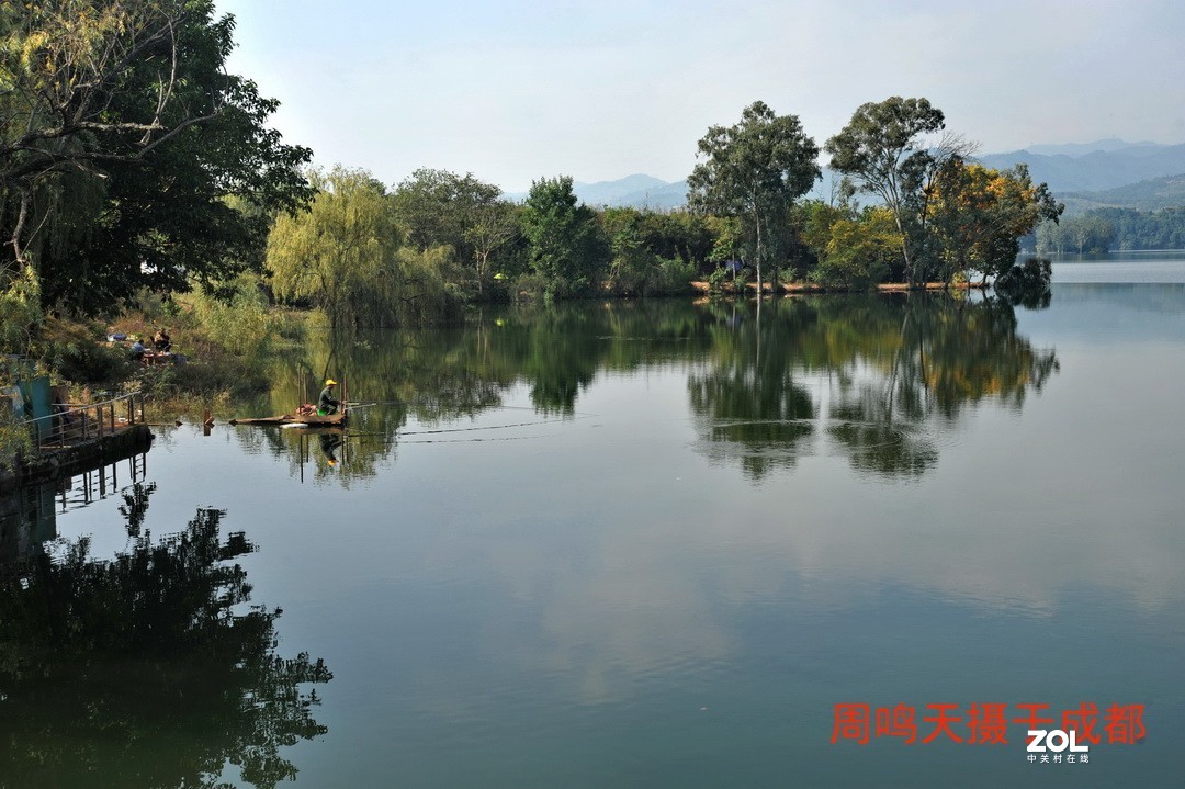 成都东部新区扫描      周鸣天