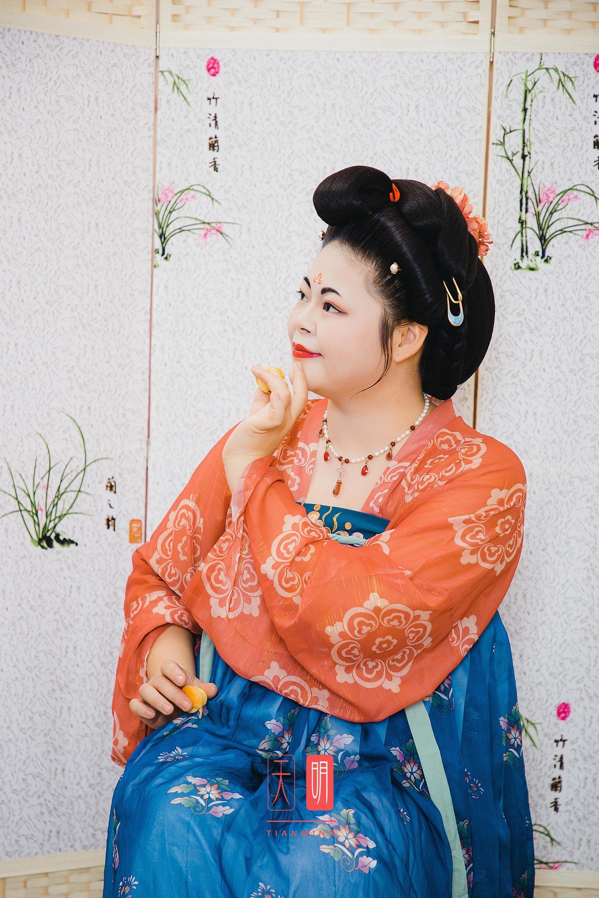 重庆有汤圆姐姐，广州有面包姐姐。