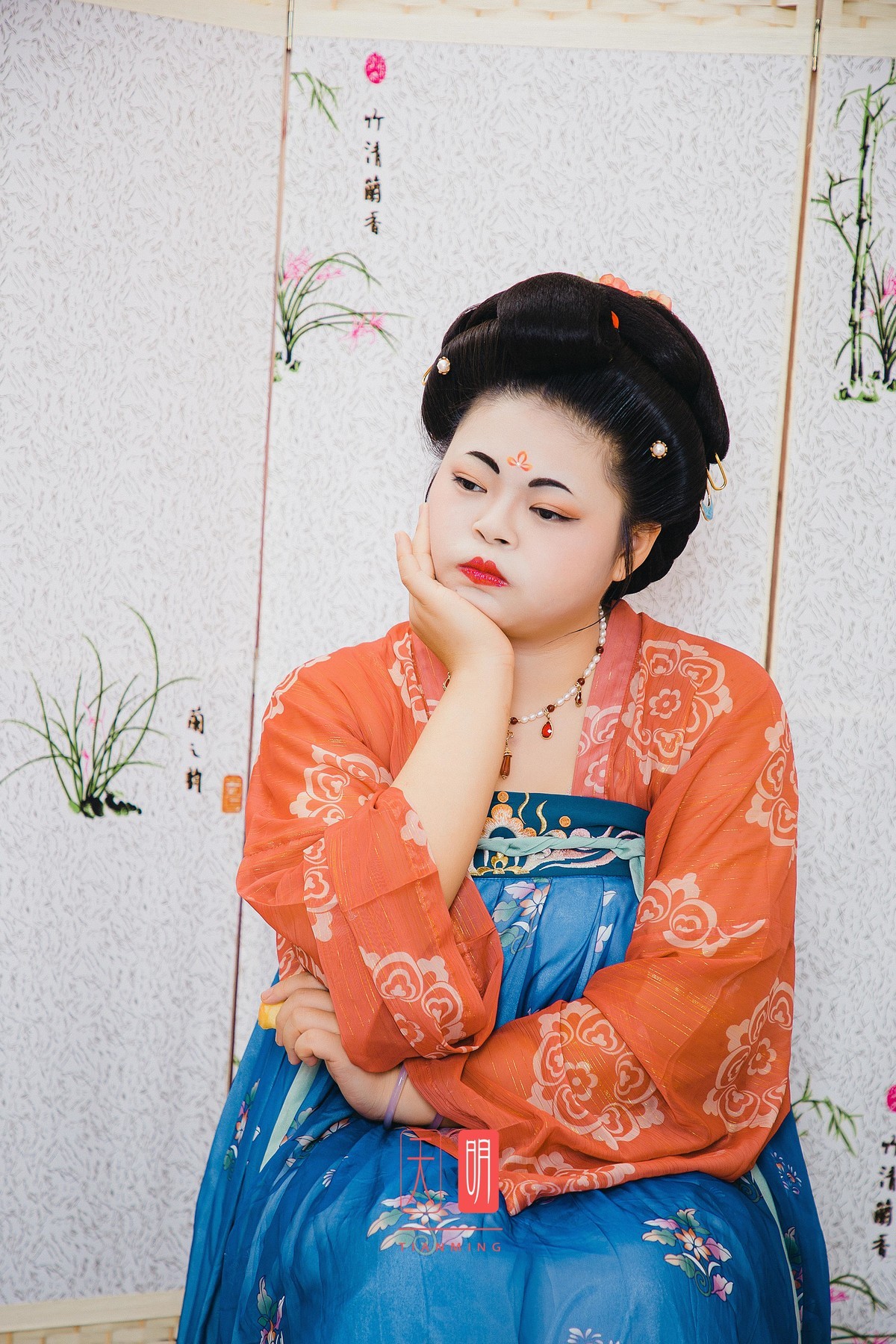 重庆有汤圆姐姐，广州有面包姐姐。