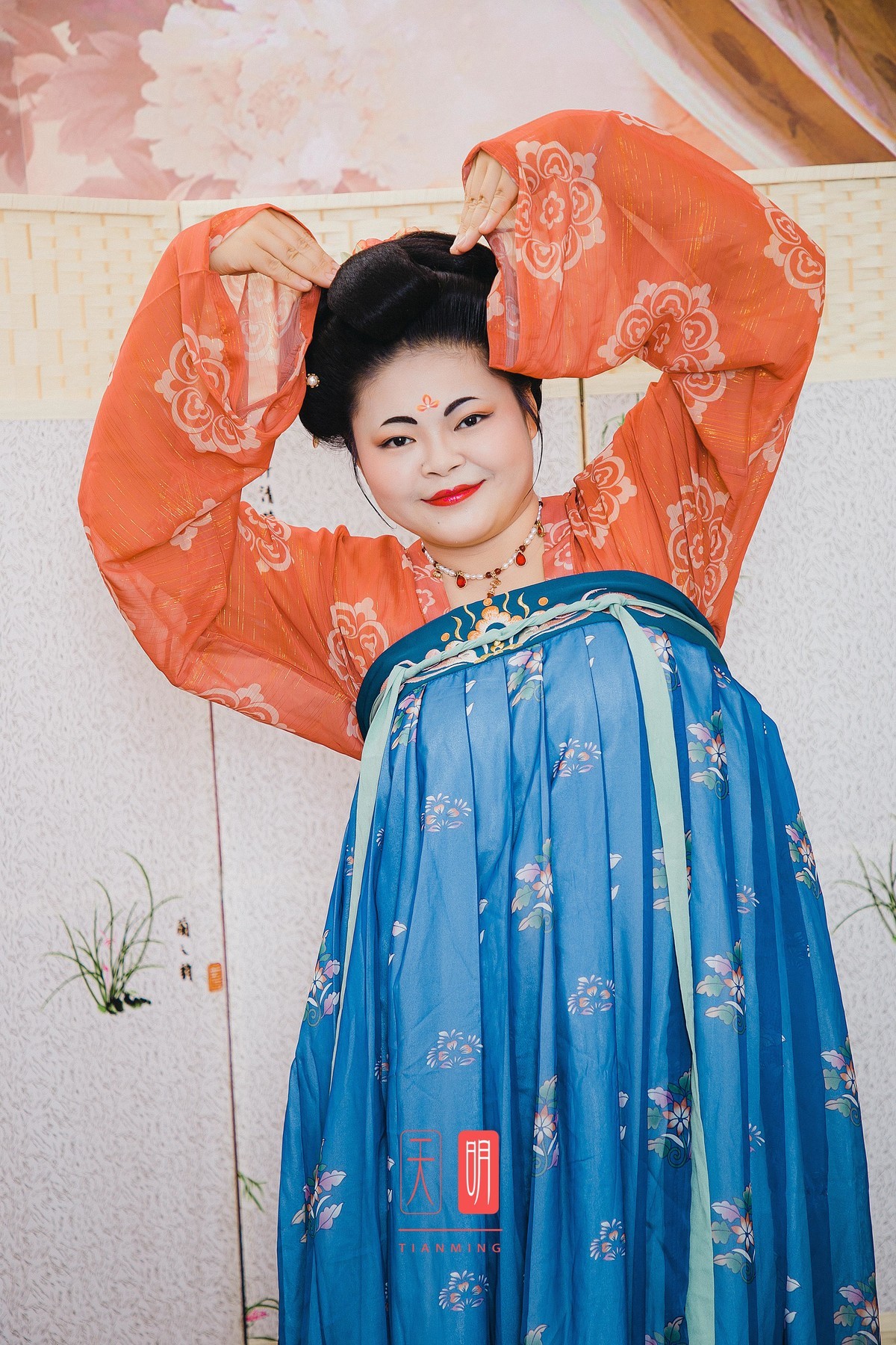 重庆有汤圆姐姐，广州有面包姐姐。