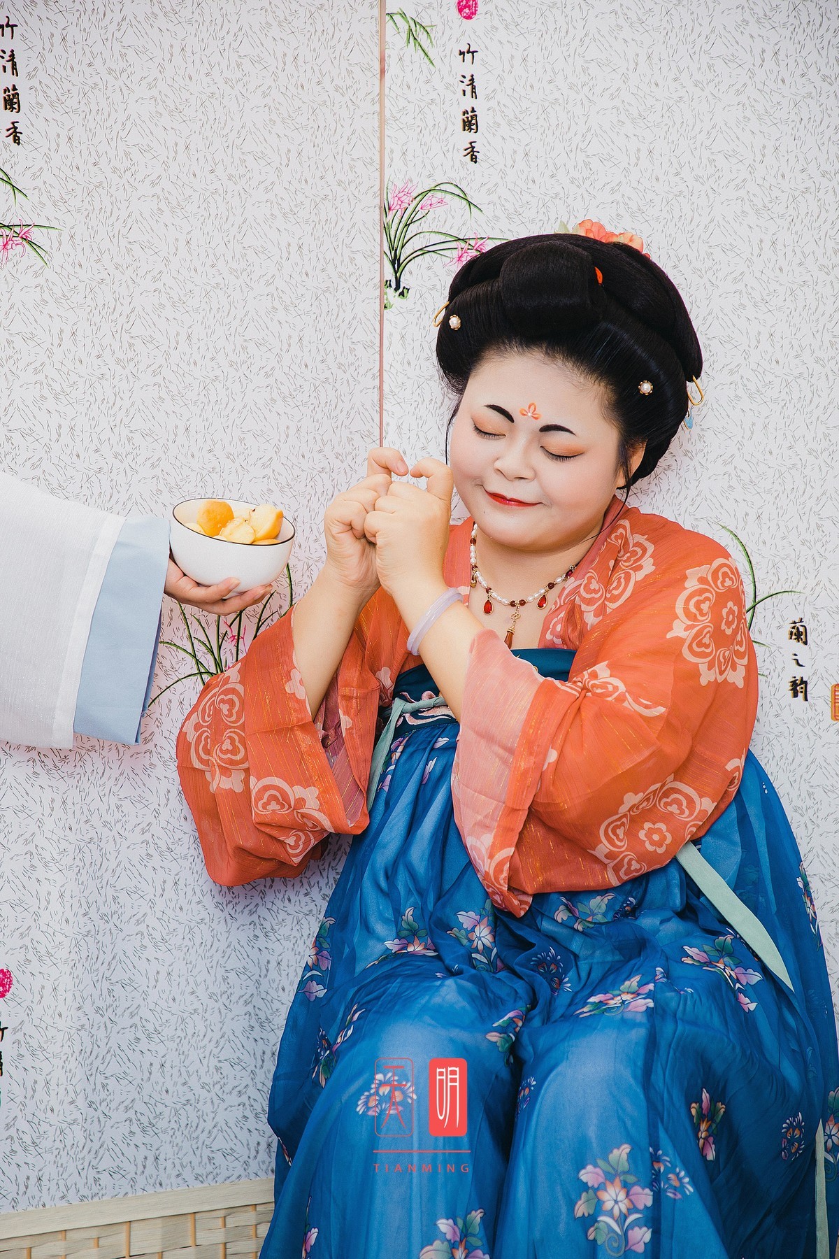 重庆有汤圆姐姐，广州有面包姐姐。