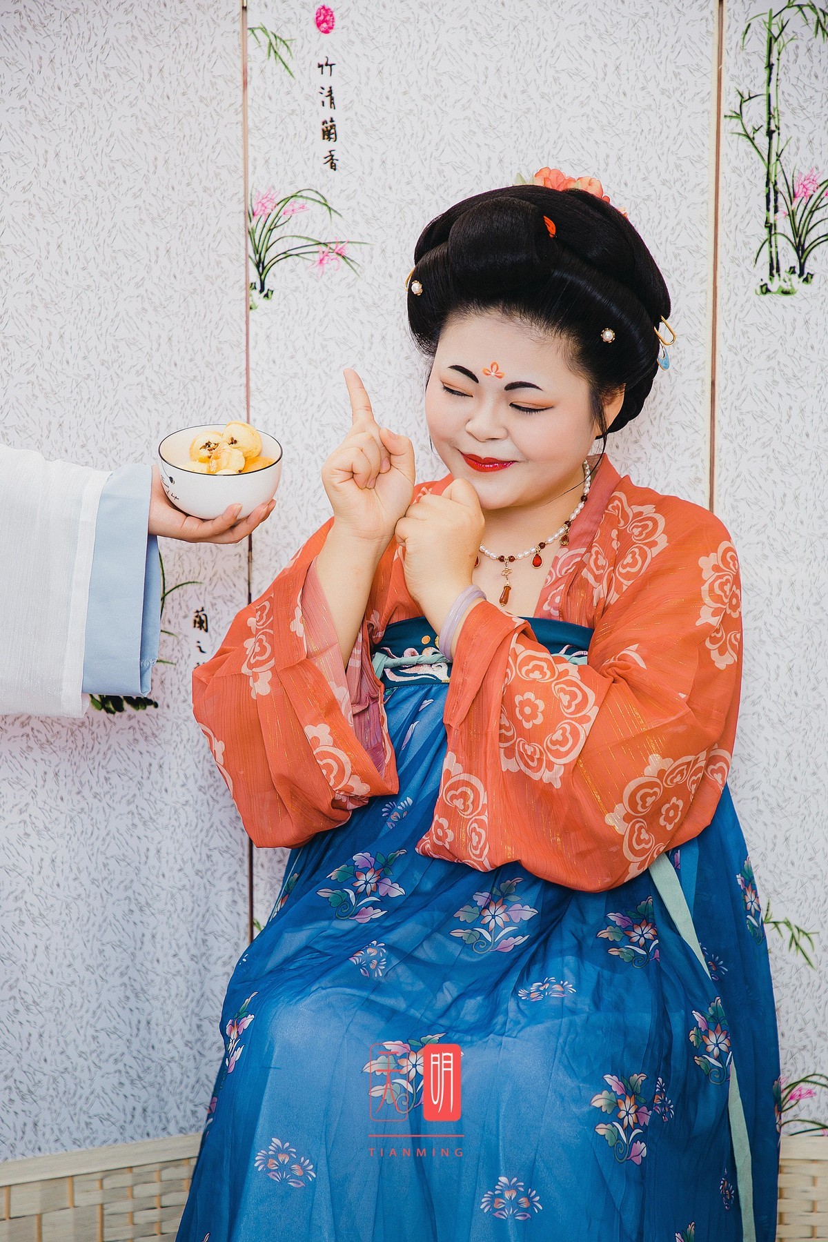 重庆有汤圆姐姐，广州有面包姐姐。