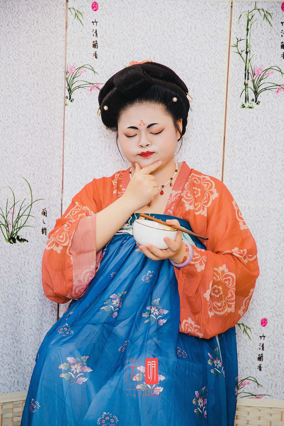 重庆有汤圆姐姐，广州有面包姐姐。