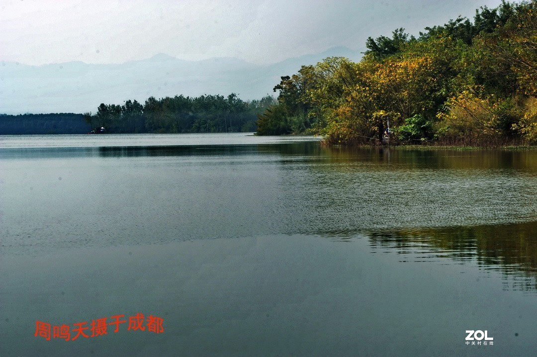 成都东部新区扫描      周鸣天