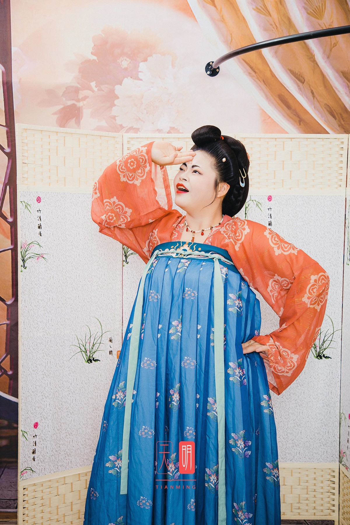 重庆有汤圆姐姐，广州有面包姐姐。