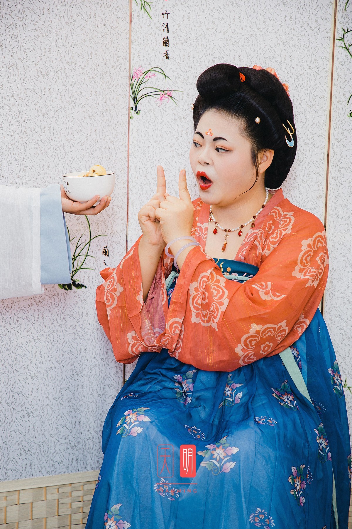 重庆有汤圆姐姐，广州有面包姐姐。