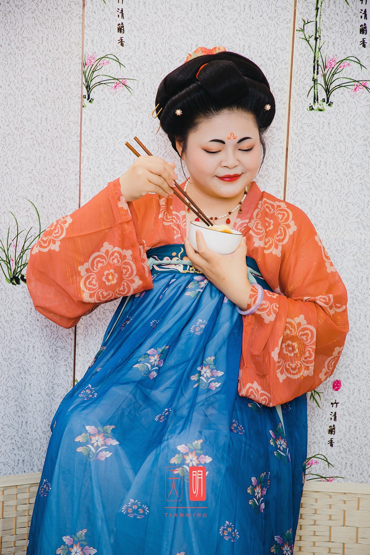 重庆有汤圆姐姐，广州有面包姐姐。