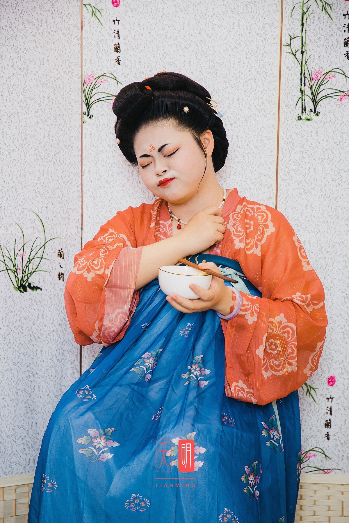 重庆有汤圆姐姐，广州有面包姐姐。