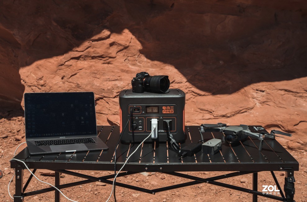 新中产户外出行标配，电小二户外电源成自驾露营好物