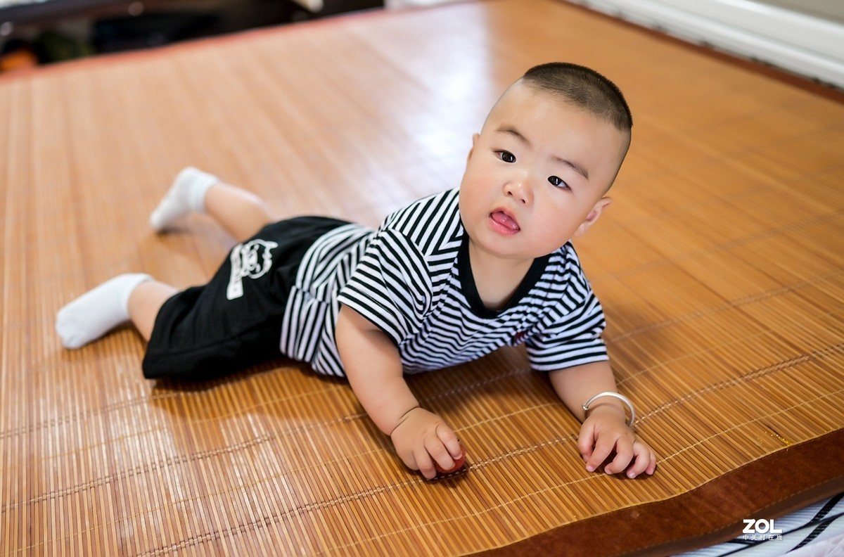 z35  1.8s室内首秀