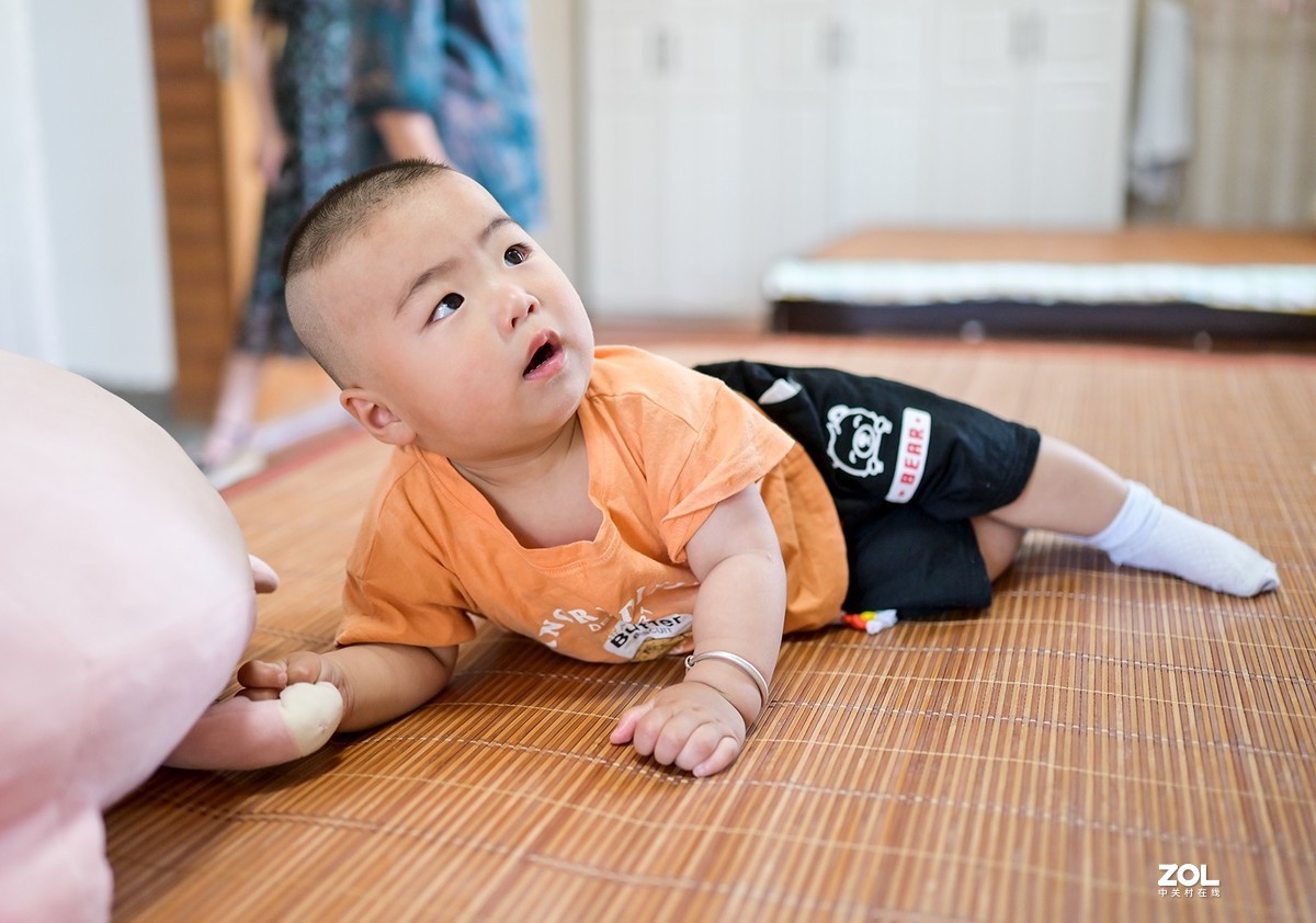 z35  1.8s室内首秀