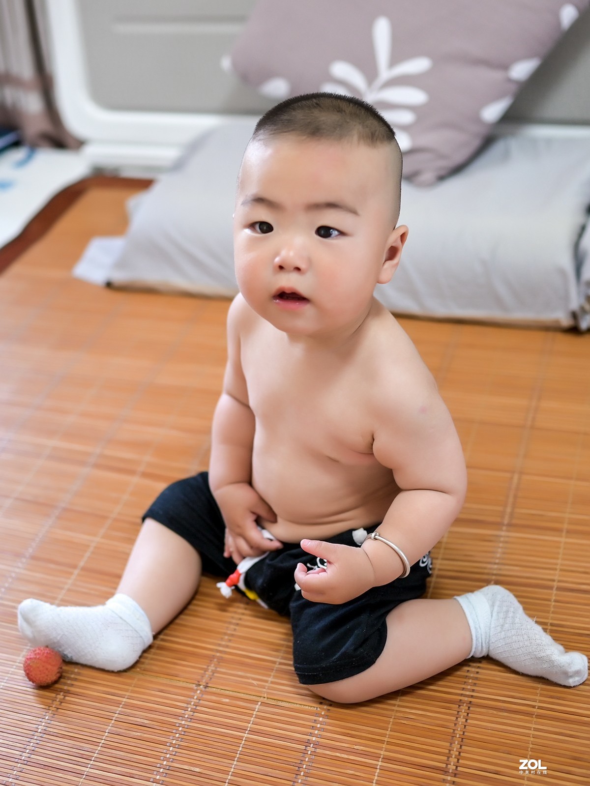 z35  1.8s室内首秀