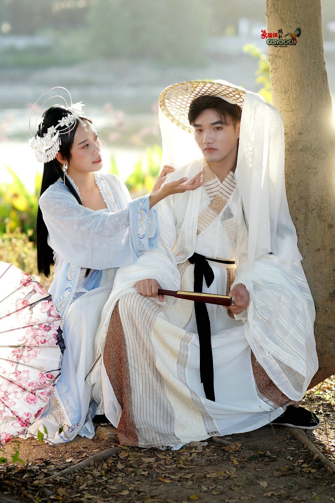 【古装·夕阳下的偶遇】---小雨、周周