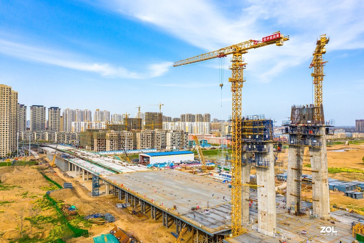 新建中的阜裕大桥进展有序推进