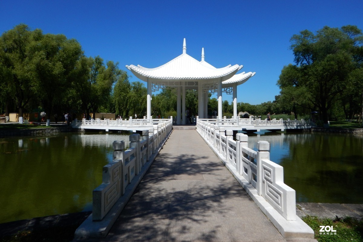 冰城夏都-哈尔滨之夏太阳岛一隅(二）