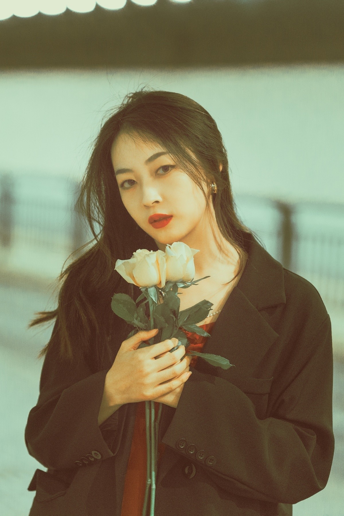 山西85后小哥干出300亿独角兽：做显示驱动芯片，，，，全球第一