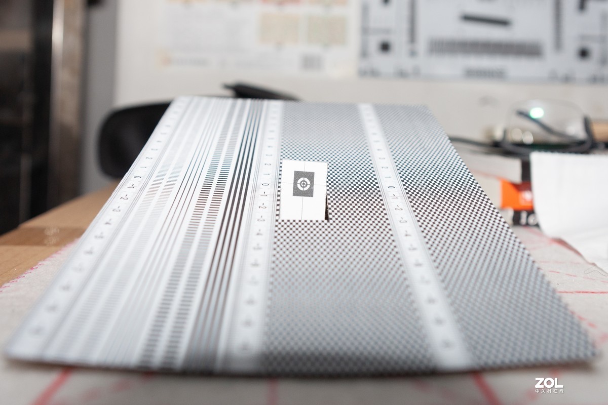 跑焦测试和景深测试---索尼24-70mm F2.8 ZA SSM镜头