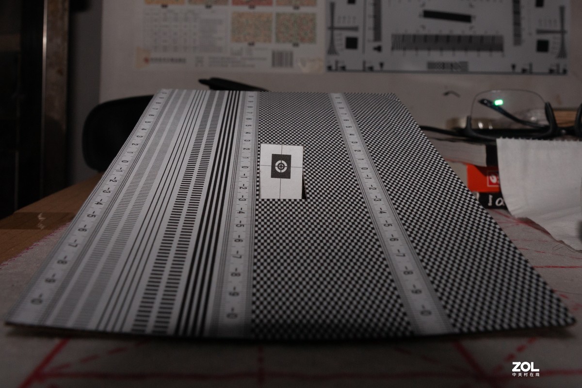 跑焦测试和景深测试---索尼24-70mm F2.8 ZA SSM镜头