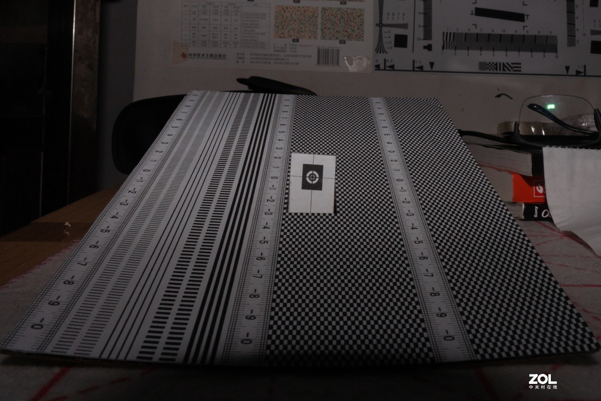 跑焦测试和景深测试---索尼24-70mm F2.8 ZA SSM镜头