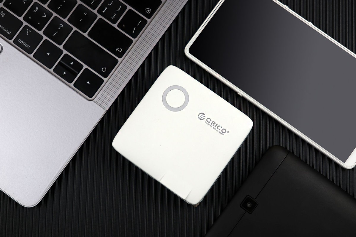 出门用电带它就对了——ORICO多口移动电源充电器体验