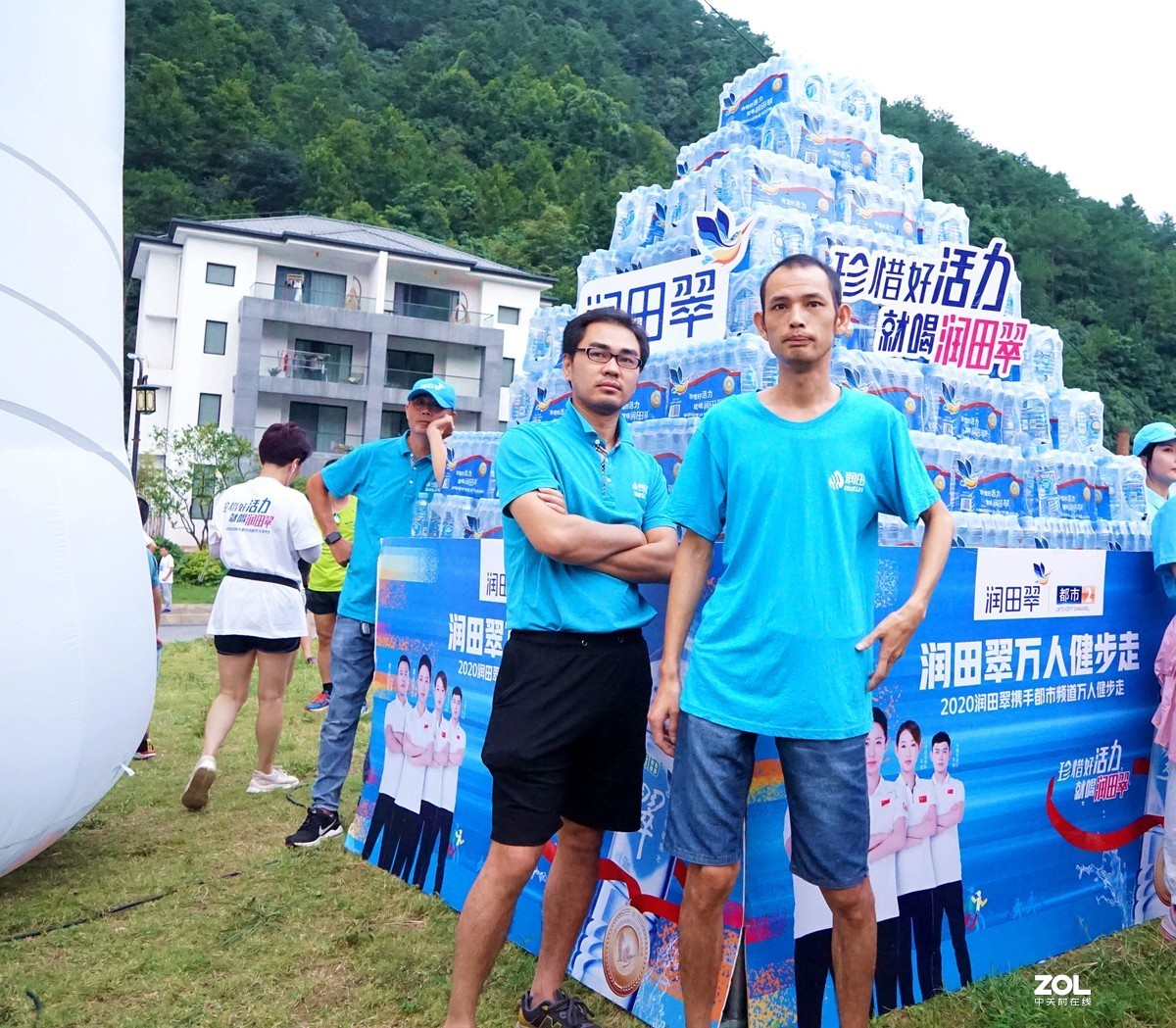 全民健身日一一二宝囯际瓷谷万人健步走续二