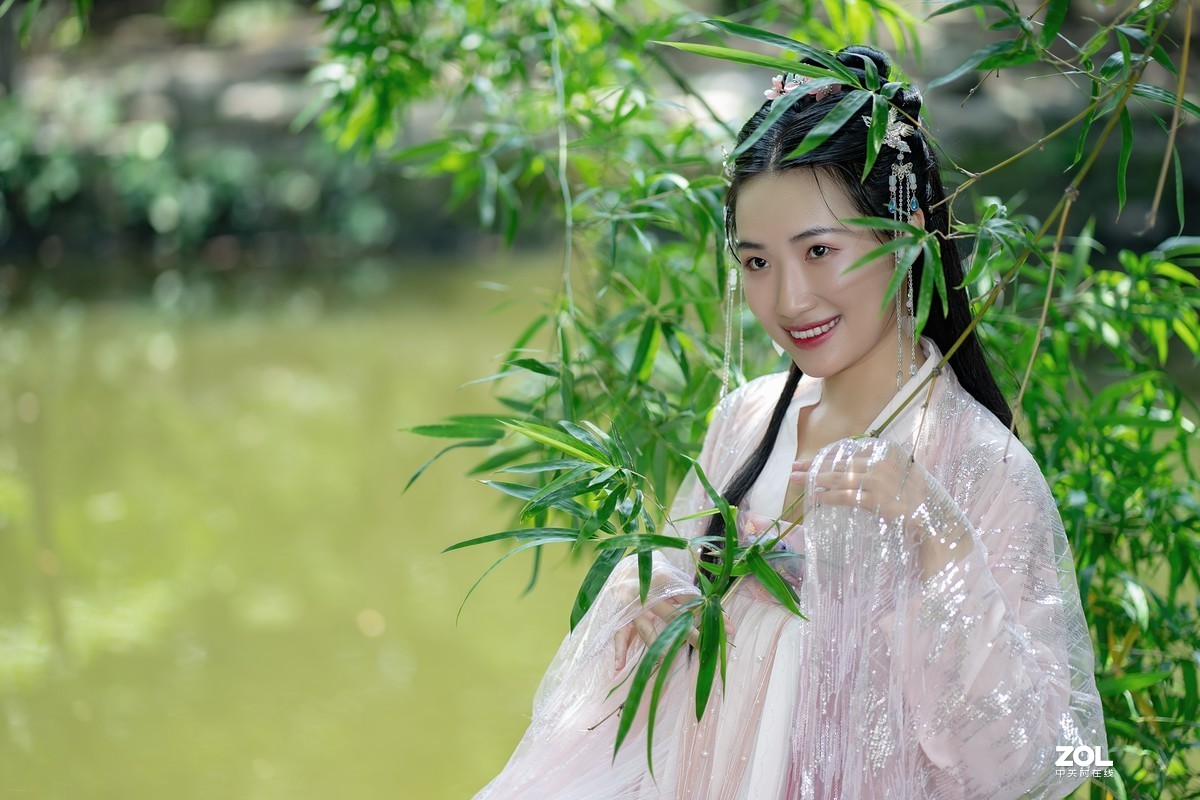 夏日古装美女〔雅丽〕